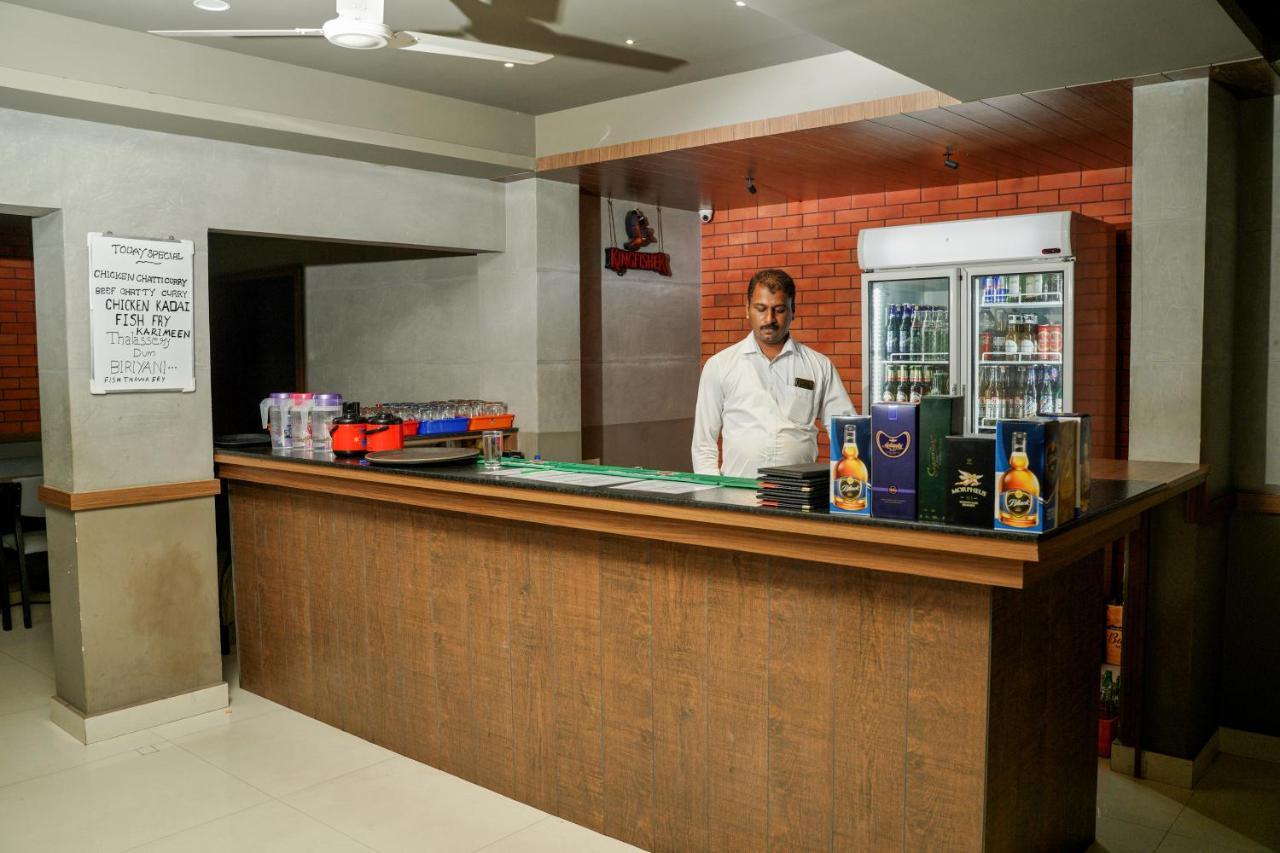 Gino Tourist Home Kochi Екстериор снимка