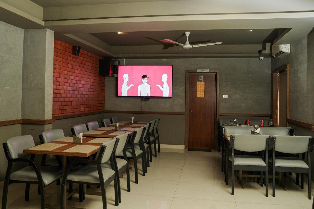 Gino Tourist Home Kochi Екстериор снимка