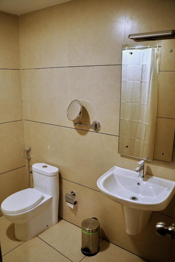 Gino Tourist Home Kochi Екстериор снимка